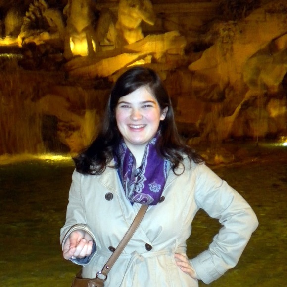 Meet your Posher, Emma - Picture 1 of 1